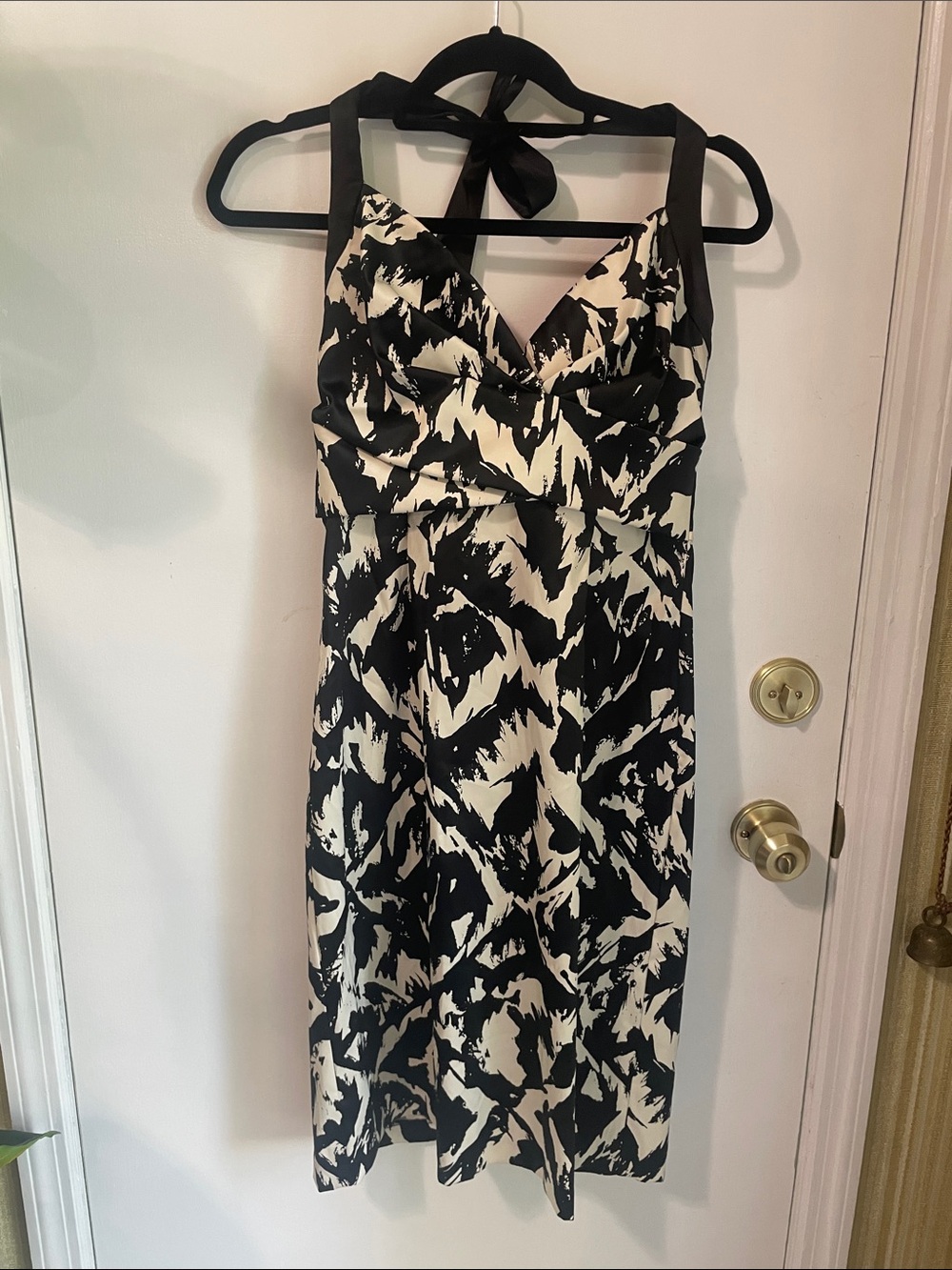 Donna Ricco Black and White Printed Halter Midi Dress 8